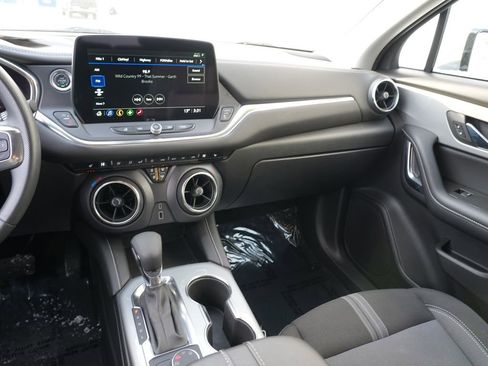 Used 2025 Chevrolet Blazer LT image 21