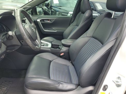 Used 2019 Toyota RAV4 XSE w/ XSE Weather Package AWD/4WD image 23