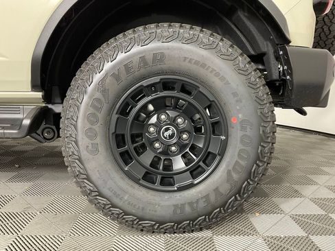 New 2026 Ford Bronco Outer Banks AWD/4WD image 10