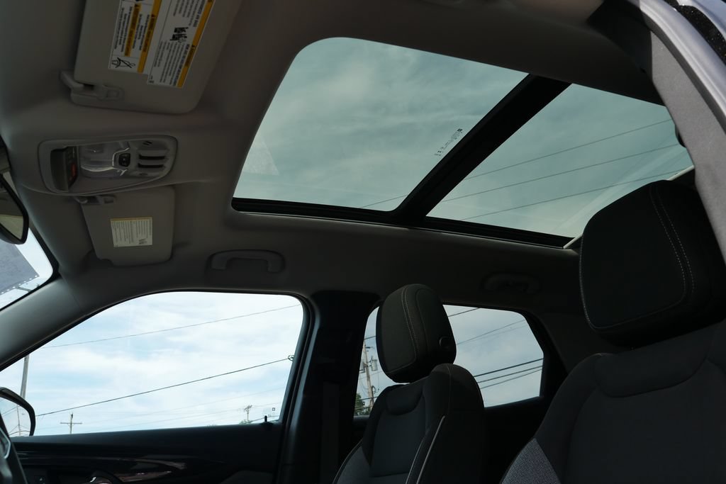 Used 2023 Chevrolet TrailBlazer LT w/ Convenience Package FWD image 26