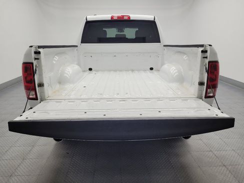 Used 2014 RAM 1500 Express RWD image 29