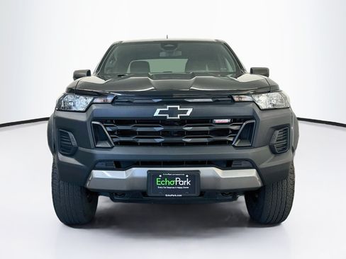 Used 2024 Chevrolet Colorado Trail Boss w/ Advanced Trailering Package AWD/4WD image 2
