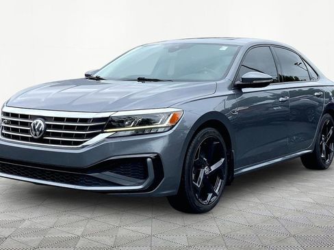 Used 2020 Volkswagen Passat 2.0T R-Line FWD image 3