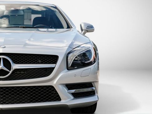 Used 2014 Mercedes-Benz SL 550 image 47