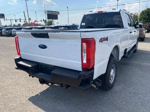 New 2026 Ford F250 XL w/ F-250 >10K GVWR Package image 6