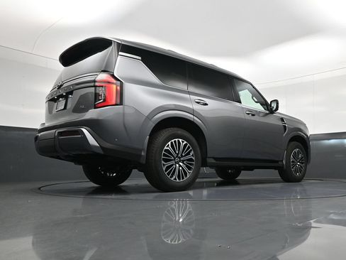 New 2026 Nissan Armada SL w/ Captain's Chari Seat Package AWD/4WD image 21