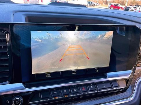 Used 2024 Chevrolet Silverado 1500 LT Trail Boss w/ Convenience Package II image 15