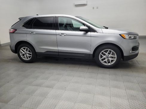Used 2021 Ford Edge SEL image 11