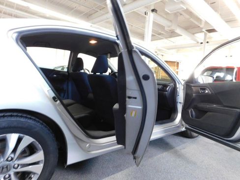 Used 2015 Honda Accord LX image 14
