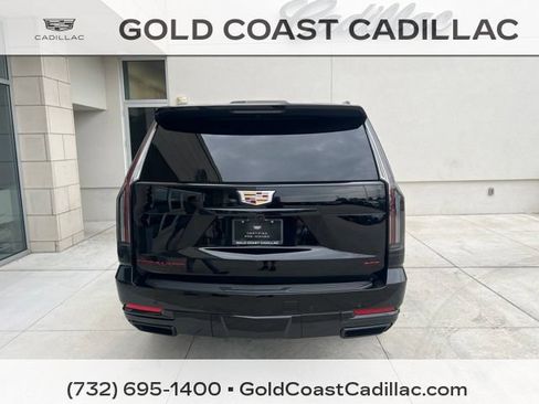 Certified 2025 Cadillac Escalade ESV Premium Luxury w/ Touring Package AWD/4WD image 3