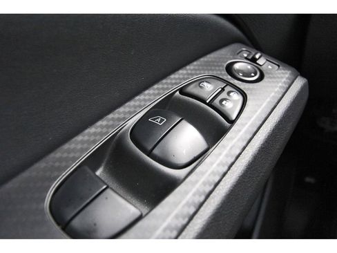 Used 2024 Nissan Altima 2.5 S FWD image 12