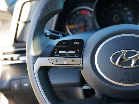 Certified 2023 Hyundai Elantra SEL w/ Preferred Accessory Package image 21