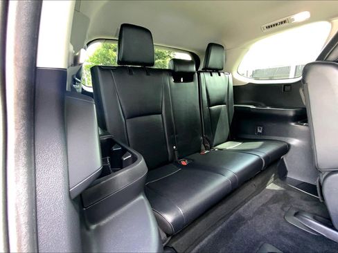 Used 2024 Toyota Grand Highlander AWD image 32