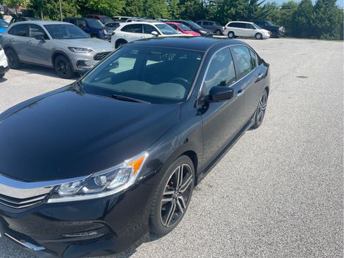 Used 2016 Honda Accord Sport image 7