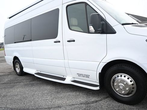 Used 2019 Mercedes-Benz Sprinter 170 image 16