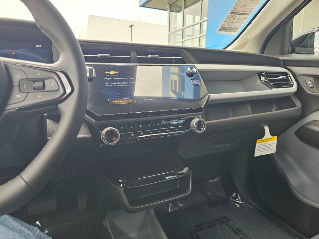 New 2027 Chevrolet Bolt LT w/ Dual Panel Sunroof Package FWD image 28