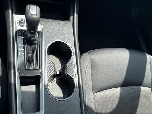 Used 2024 Nissan Altima 2.5 S FWD image 12