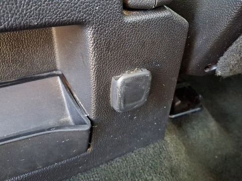 Used 2017 GMC Sierra 1500 SLE w/ SLE Value Package image 12