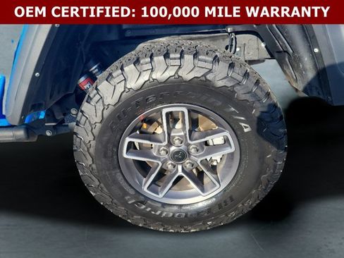 Certified 2024 Jeep Gladiator Mojave w/ Convenience Group AWD/4WD image 9