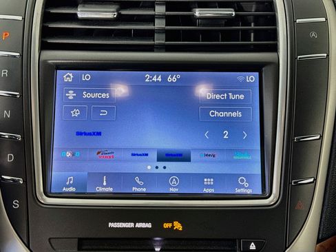 Used 2020 Lincoln Nautilus Reserve w/ Monochromatic Package AWD/4WD image 15