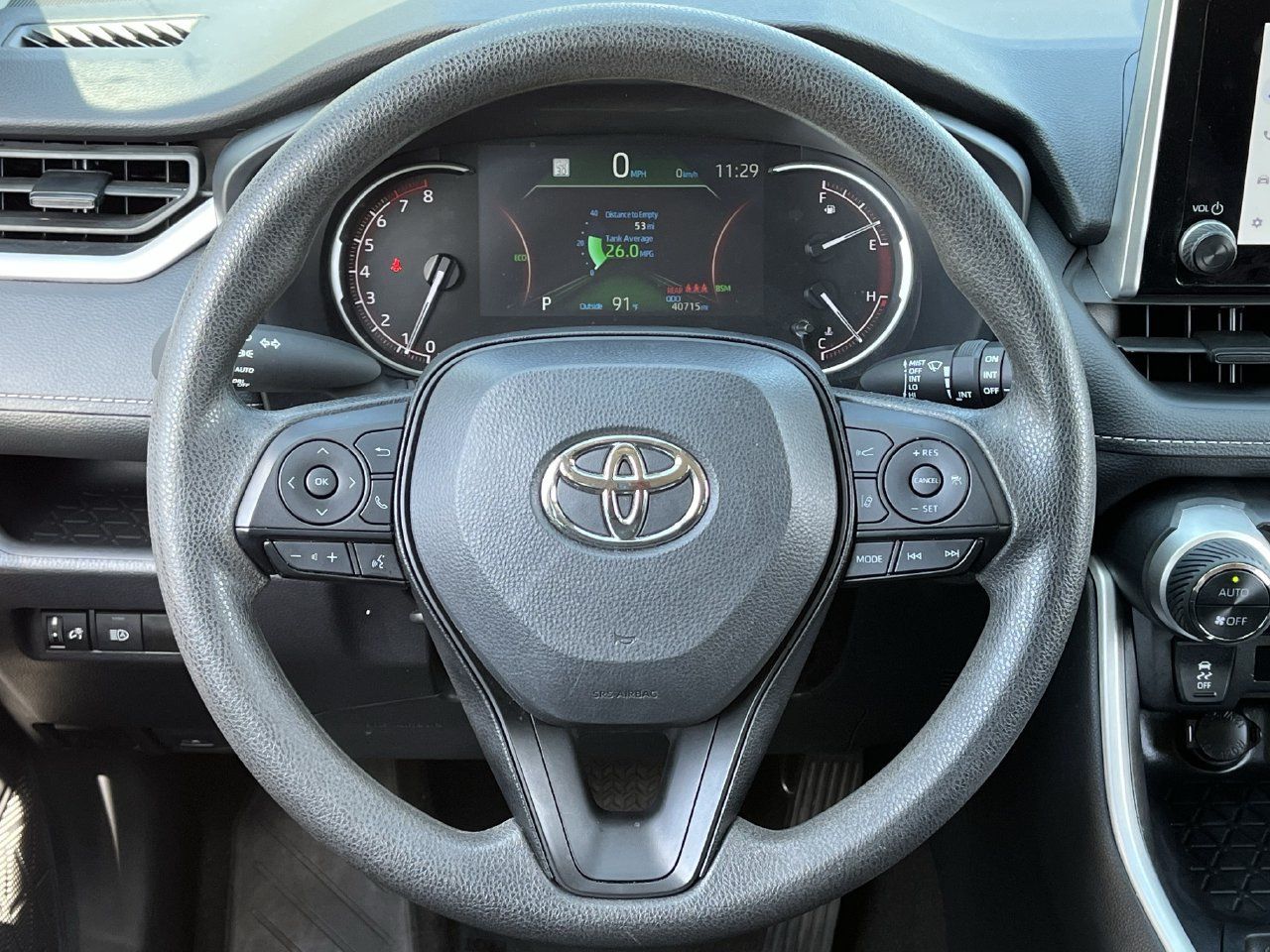 Used 2025 Toyota RAV4 XLE AWD/4WD image 11