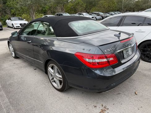 Used 2011 Mercedes-Benz E 550 Cabriolet image 4