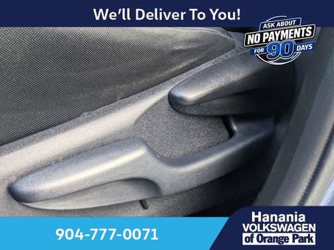 Used 2014 Toyota RAV4 LE FWD image 19