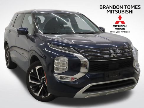 Used 2024 Mitsubishi Outlander SE FWD image 1