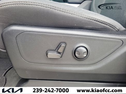 Used 2022 RAM 1500 Big Horn RWD image 23