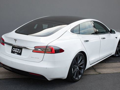 Used 2020 Tesla Model S Long Range image 28