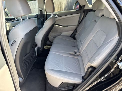 Used 2020 Hyundai Tucson SEL FWD image 11