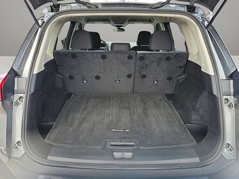 Used 2022 Nissan Rogue SV AWD/4WD image 8