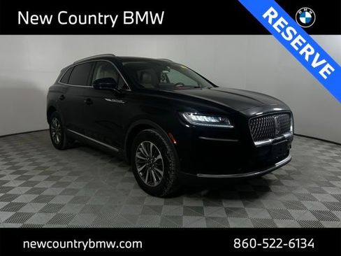 Used 2022 Lincoln Nautilus Reserve image 1