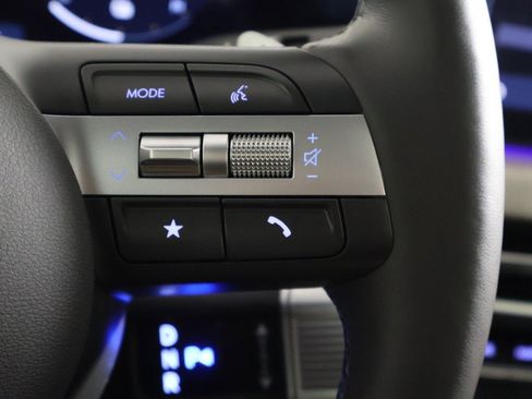 Used 2025 Hyundai Sonata Limited image 48