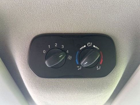 Used 2015 Ford Transit 350 XLT RWD image 17