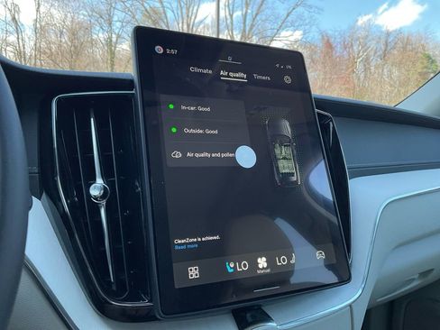 New 2026 Volvo XC60 B5 Ultra w/ Protection Package Premier image 25