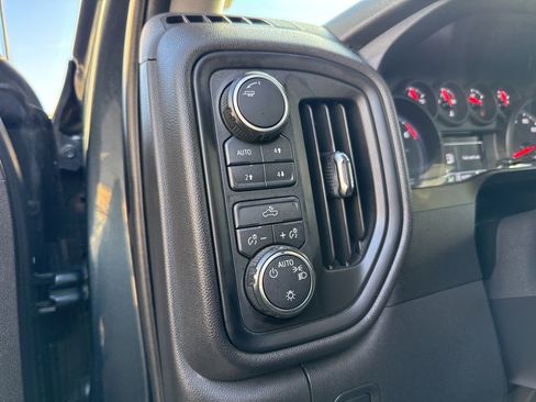 Used 2020 Chevrolet Silverado 1500 Custom Trail Boss w/ Custom Convenience Package image 14