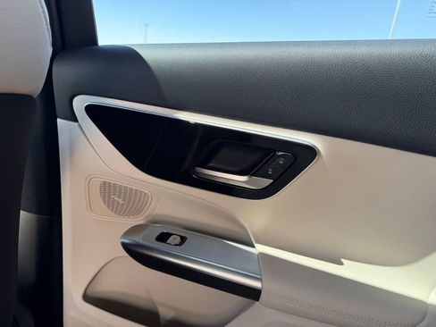 Used 2026 Mercedes-Benz GLC 300 4MATIC image 17