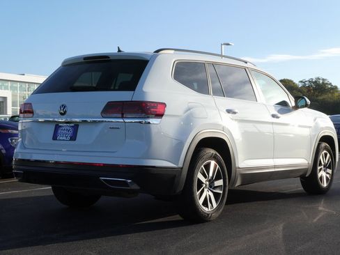 Used 2022 Volkswagen Atlas SE image 3
