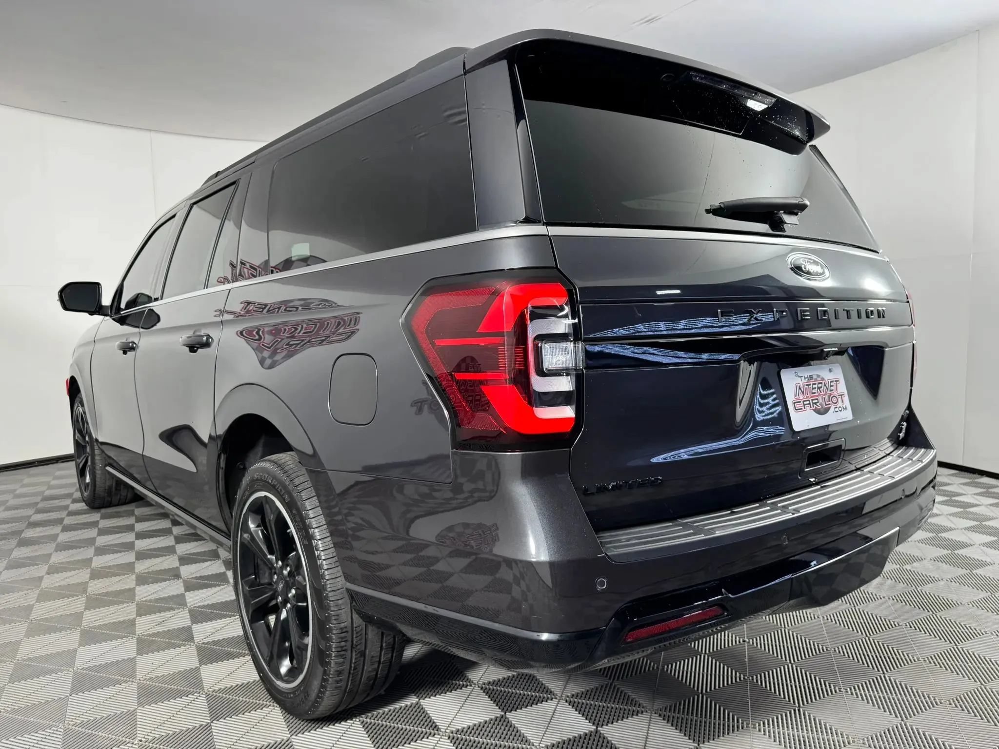 Used 2024 Ford Expedition Max Limited AWD/4WD image 29