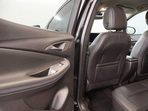 Used 2025 Buick Encore GX Sport Touring w/ Advanced Technology Package image 23