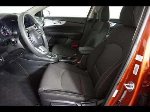 Used 2024 Kia Forte LXS image 19