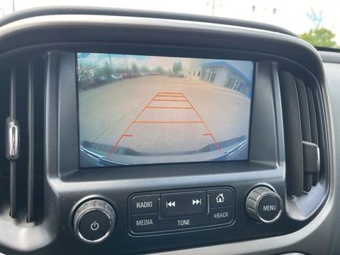 Used 2017 Chevrolet Colorado Z71 AWD/4WD image 7