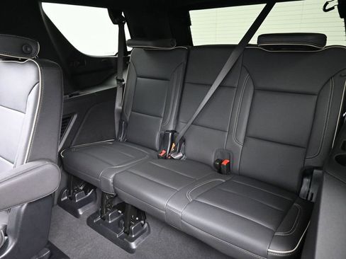 Used 2024 Chevrolet Tahoe Premier w/ Premium Package image 36