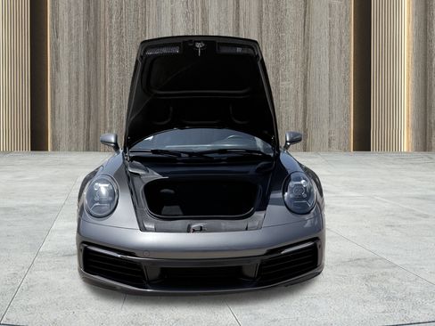 Used 2020 Porsche 911 Carrera 4 AWD/4WD image 20