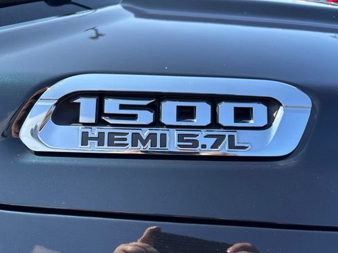 Used 2019 RAM 1500 Big Horn AWD/4WD image 14