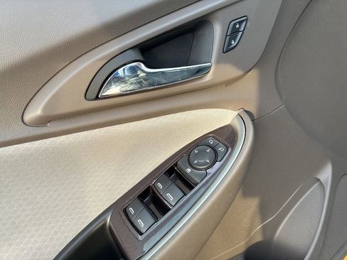 Used 2024 Chevrolet Malibu LT FWD image 12