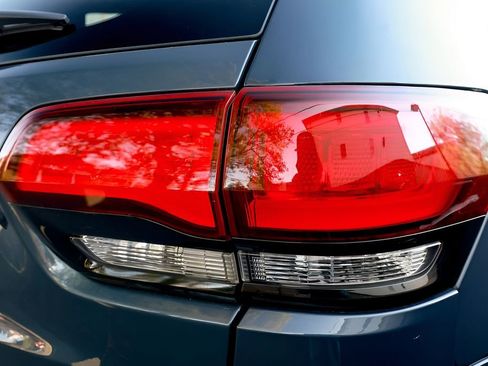 Used 2020 Jeep Grand Cherokee Trackhawk image 40