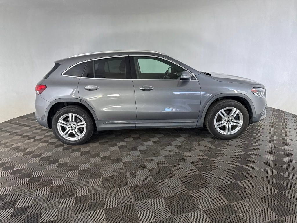 Used 2021 Mercedes-Benz GLA 250 4MATIC image 4
