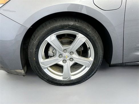 Used 2018 Chevrolet Volt LT image 28
